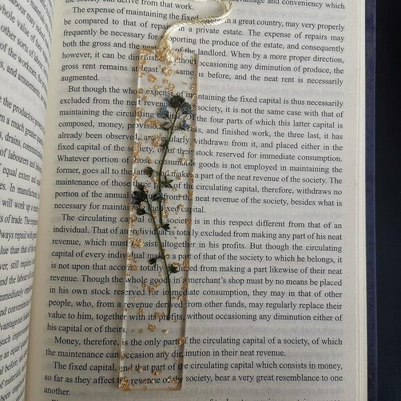 5.5x1 inch Flower Handmade Resin Floral with Dried Flowers Forget-me-not - Picture 3 of 4